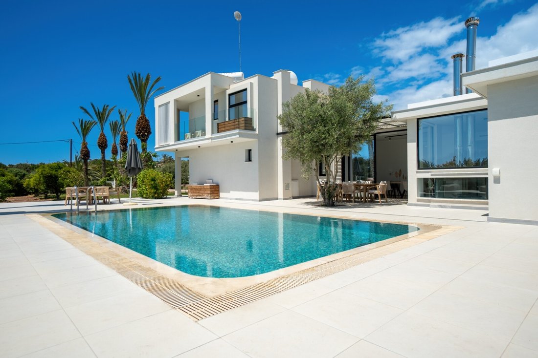 Villa in Peyia, Paphos, Cyprus 1 - 16573072