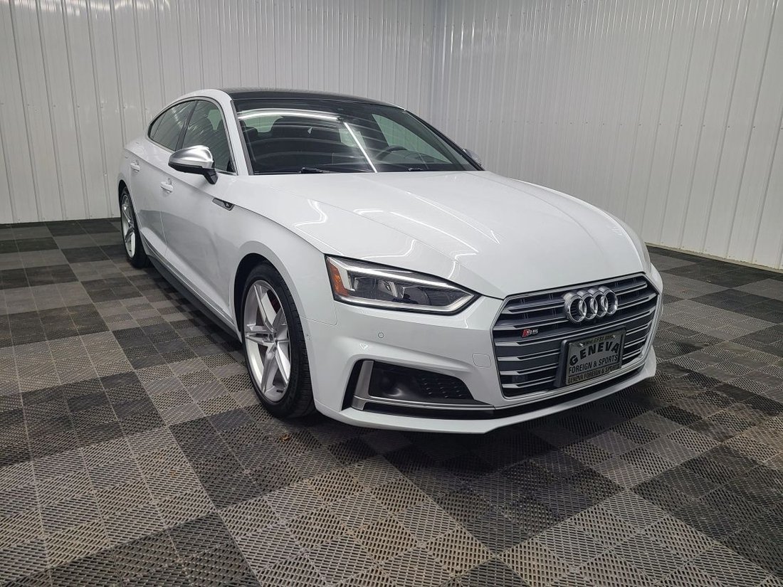 Sedan in Geneva, NY, United States 1 - 18424735