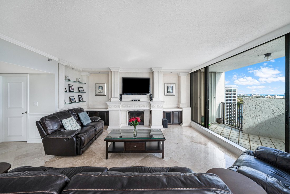 Condo in Hallandale Beach, Florida, United States 1 - 18497728