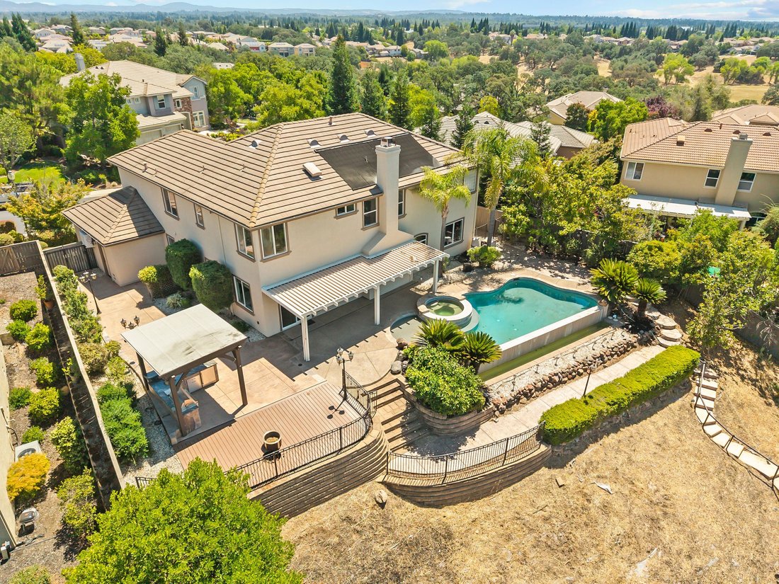 Roseville, California, United States 3 - 18497703