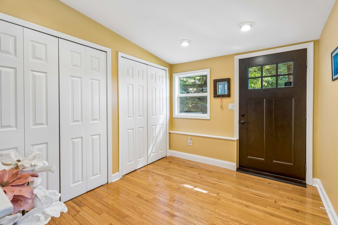 Bloomingdale, New Jersey, United States 3 - 18497738