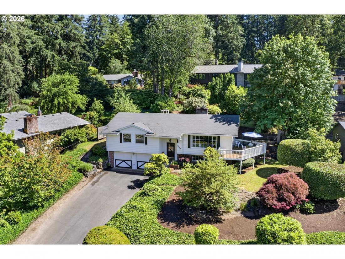 House in Lake Oswego, Oregon, United States 2 - 18497811