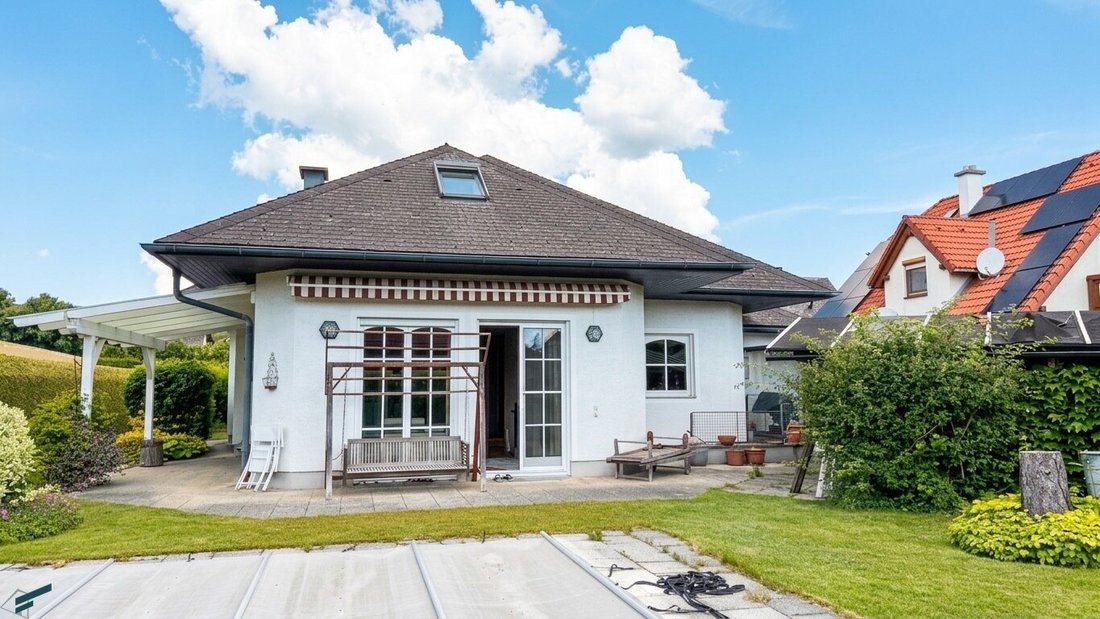 Casa en Bad Fischau-Brunn, Baja Austria, Austria 1 - 17036127