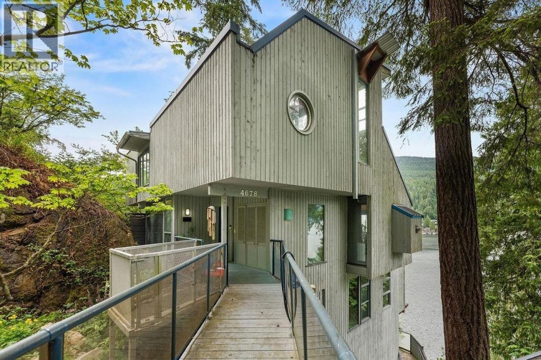 House in North Vancouver, British Columbia, Canada 1 - 18497802