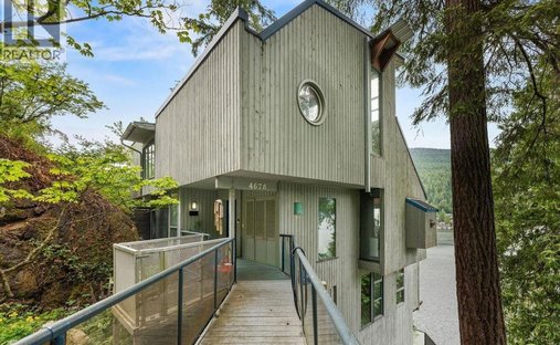 House in North Vancouver, British Columbia, Canada 1