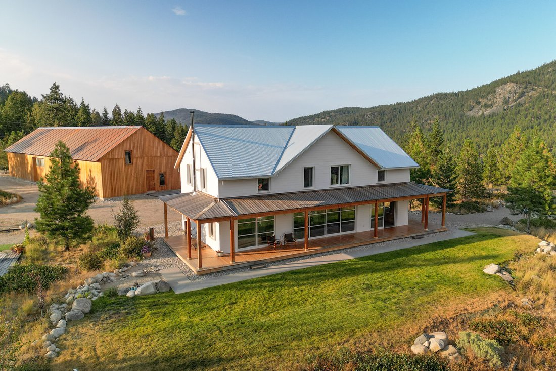 Farm Ranch in Summerland, British Columbia, Canada 4 - 18497735