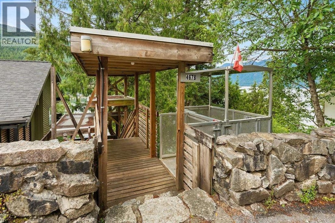 House in North Vancouver, British Columbia, Canada 4 - 18497802