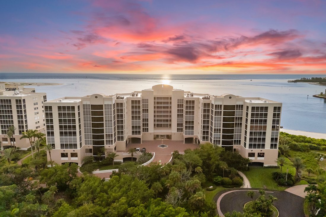 Condo in Marco Island, Florida, United States 1 - 18497742