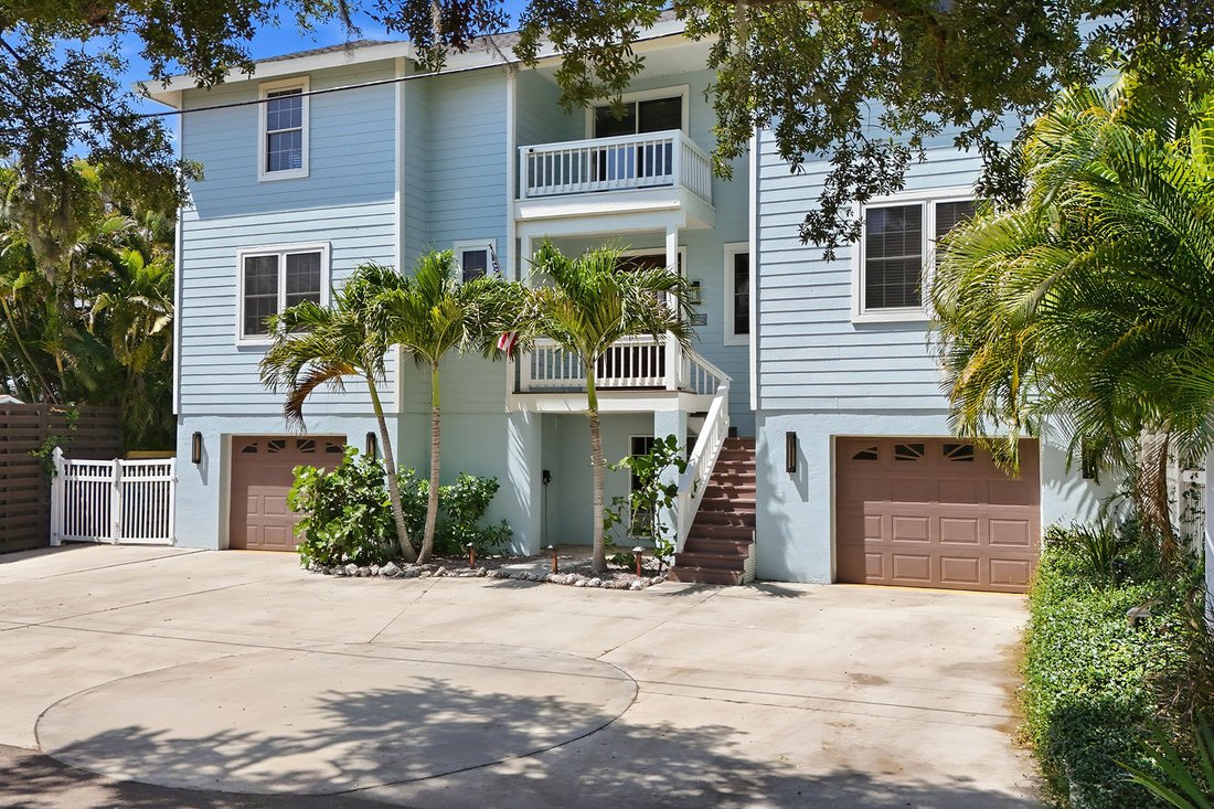 Sarasota, Florida, United States 3 - 18497757