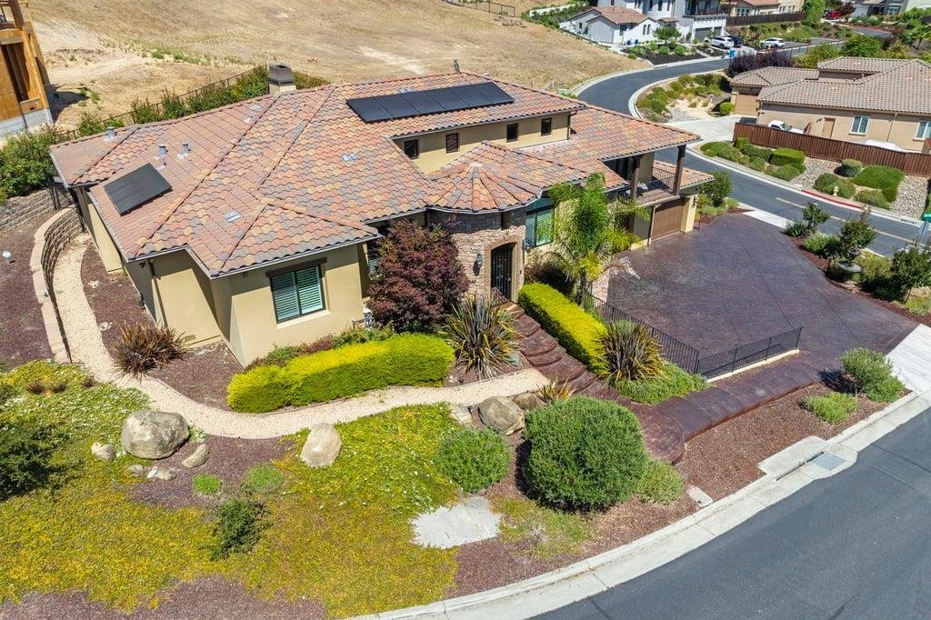 House in Gilroy, California, United States 1 - 18498178
