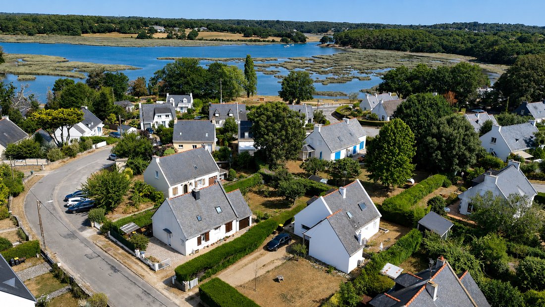 Villa in Plougoumelen, Brittany, France 1 - 18498111