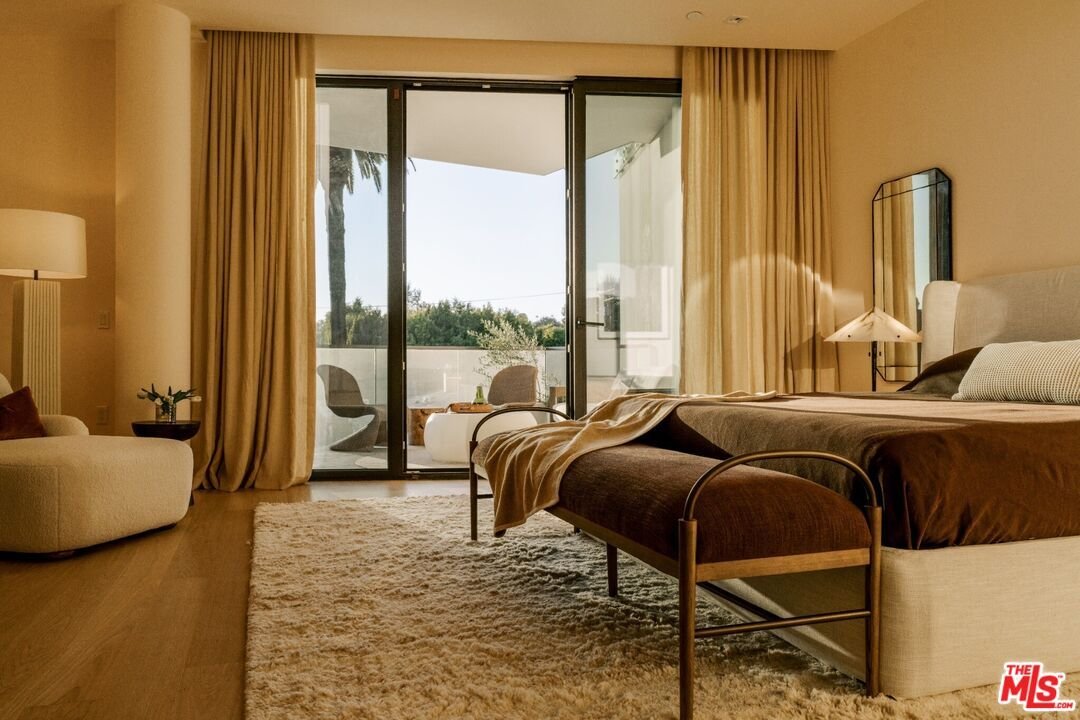 Condo in Los Angeles, California, United States 3 - 18498225