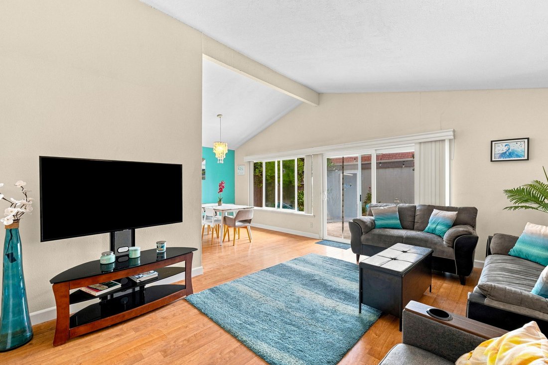 Condo in Carlsbad, California, United States 3 - 18498160