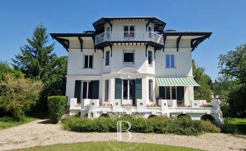 House in Centre Ville-Commerce, Enghien-les-Bains, France 1