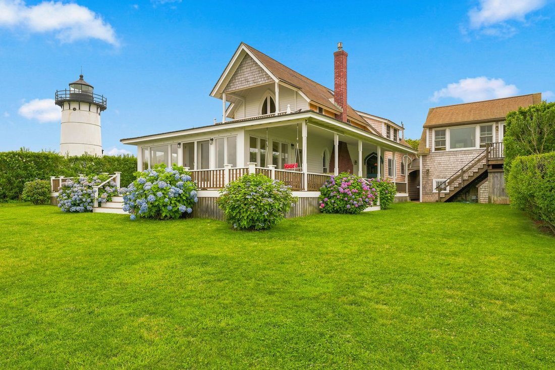House in Oak Bluffs, Massachusetts, United States 2 - 18443673