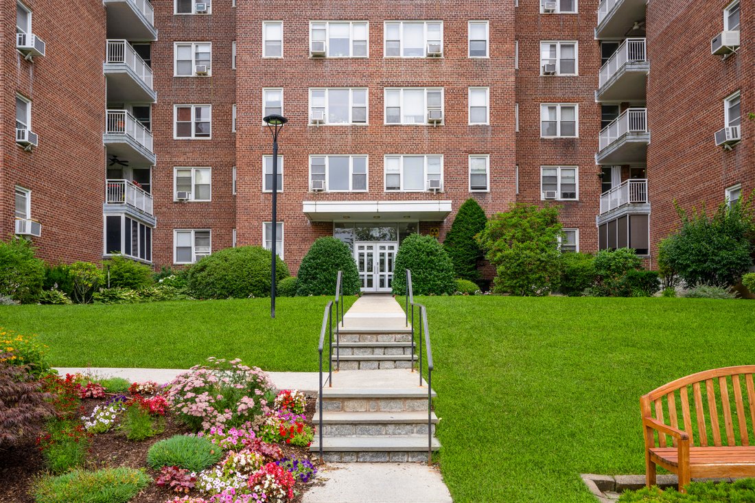 Genossenschaftswohnung in New Rochelle, New York, Vereinigte Staaten 1 - 18498165