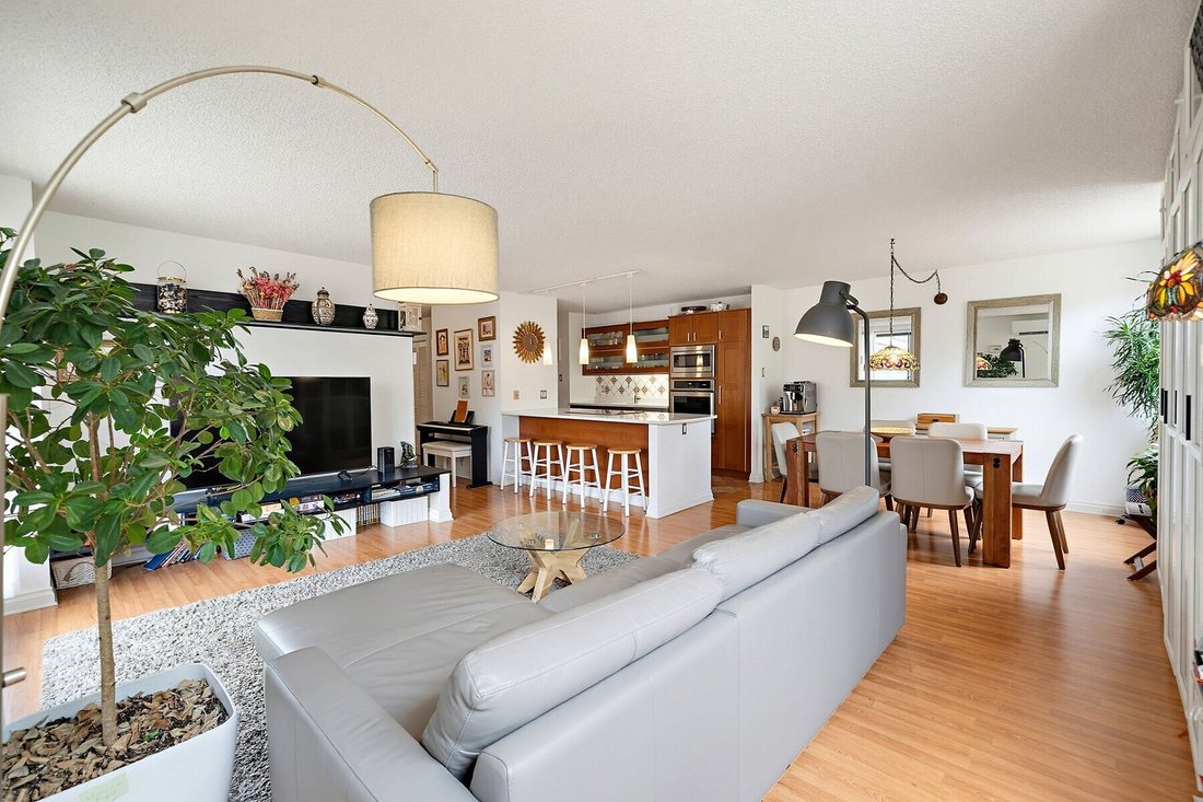 Condo in Montreal, Quebec, Canada 4 - 18498152