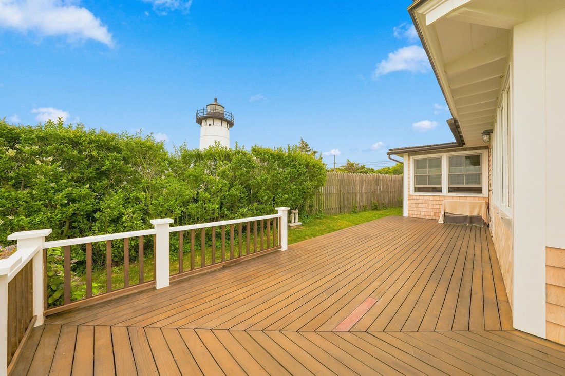 House in Oak Bluffs, Massachusetts, United States 4 - 18443673
