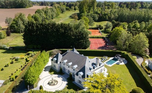 Villa in Braine-l'Alleud, Wallonia, Belgium 1