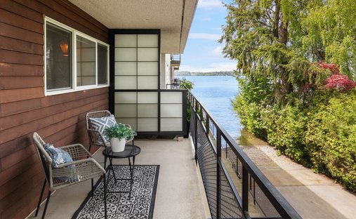 Condo in Kirkland, Washington, United States 1