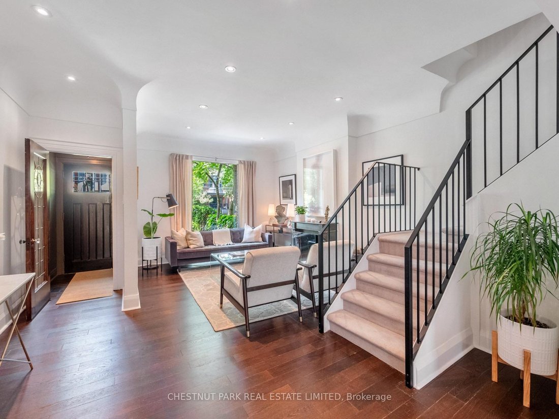 House in Toronto, Ontario, Canada 5 - 18498202