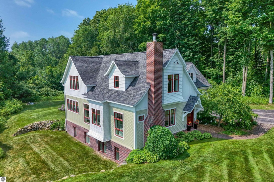 House in Williamsburg, Michigan, United States 4 - 18498213