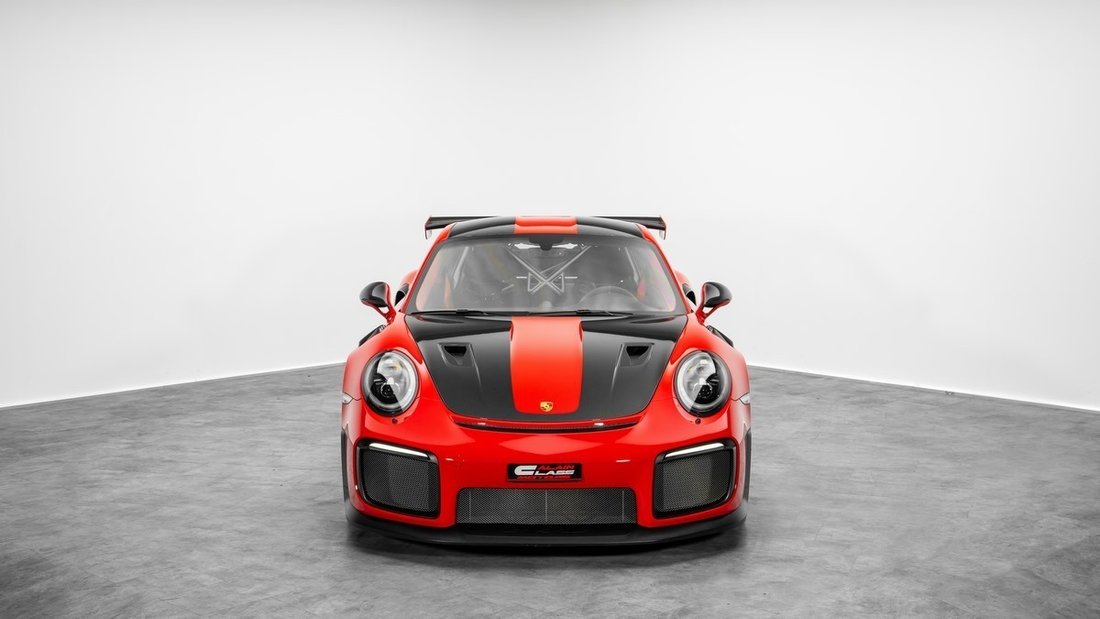 Coupe in Dubai, United Arab Emirates 3 - 18498581