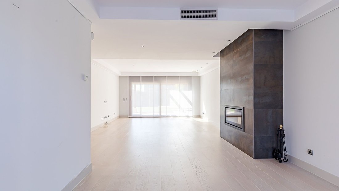 Villa in Majadahonda, Comunidad de Madrid, Spain 5 - 18498443