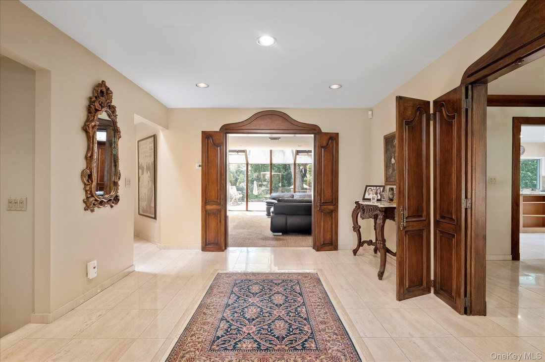 House in Woodbury, New York, United States 4 - 18016942