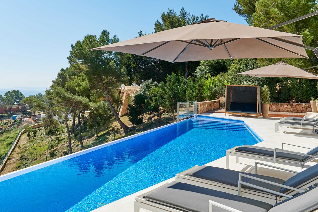 Villa in Roca Llisa, Santa Eularia des Riu, Balearic Islands 4 - 18498577
