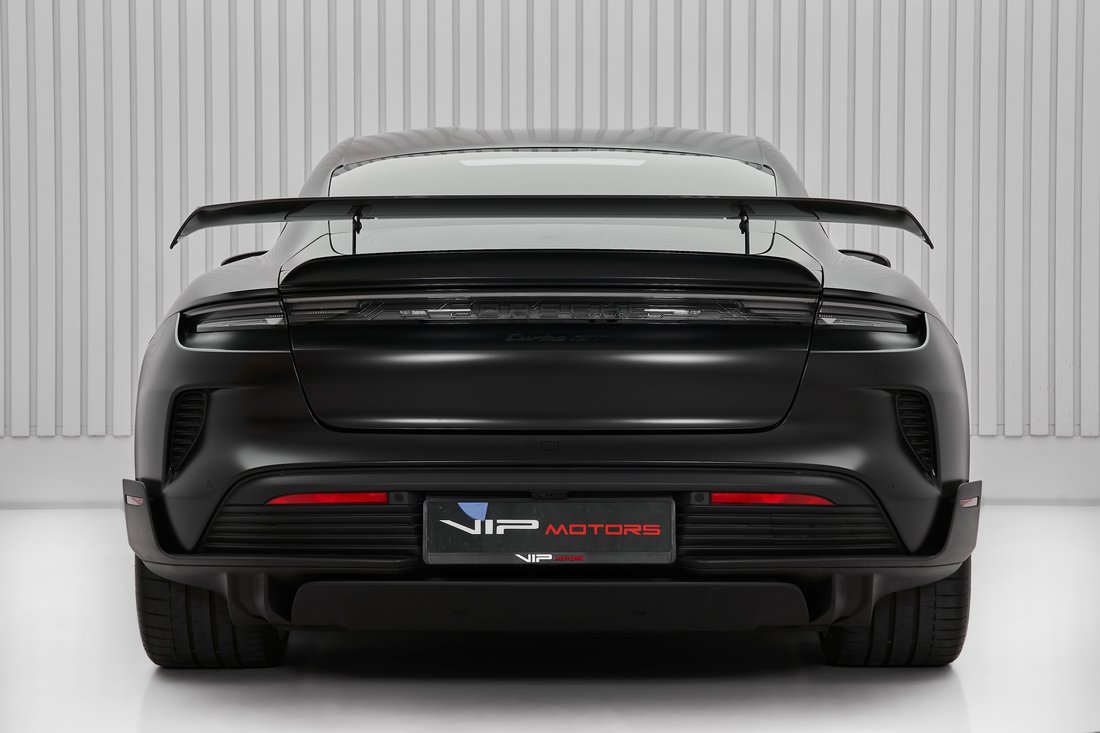 Coupe in Dubai, United Arab Emirates 5 - 18498537