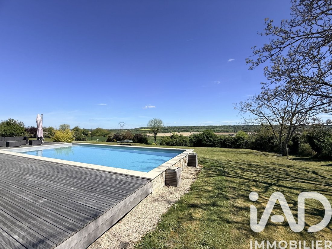 House in Vouneuil-sur-Vienne, Nouvelle-Aquitaine, France 1 - 17714522