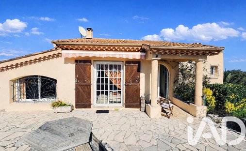 House in Frejus, Provence-Alpes-Côte d'Azur, France 1