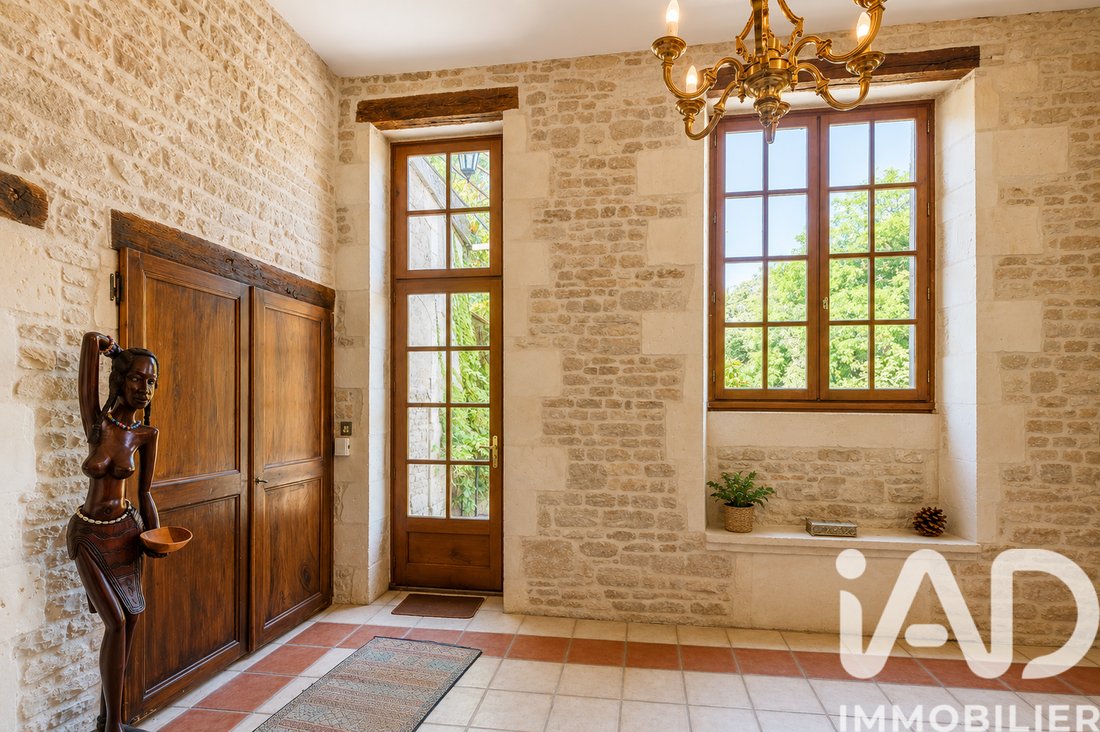 House in Nuaille-d'Aunis, Nouvelle-Aquitaine, France 1 - 18096996