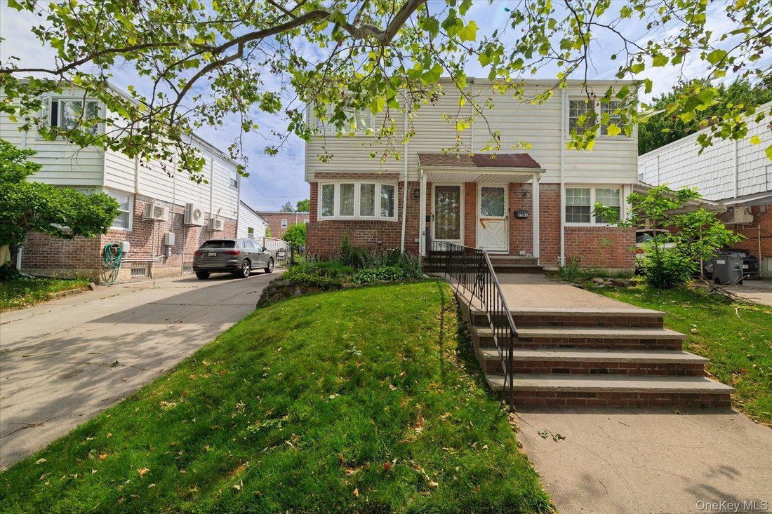 House in New York, New York, United States 1 - 18498531