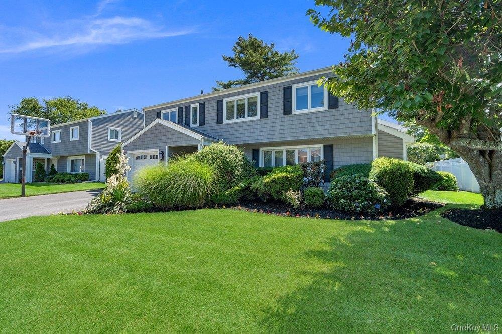House in Plainview, New York, United States 2 - 18498521