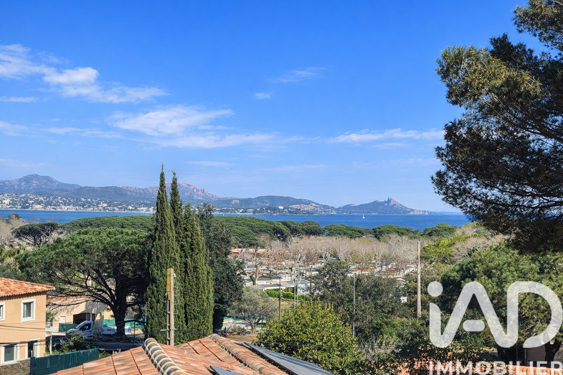 House in Frejus, Provence-Alpes-Côte d'Azur, France 2 - 16899838