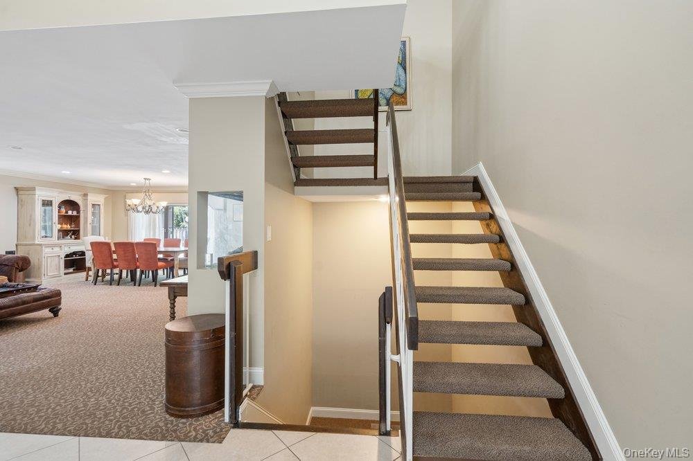 Condo in Jericho, New York, United States 3 - 18498468