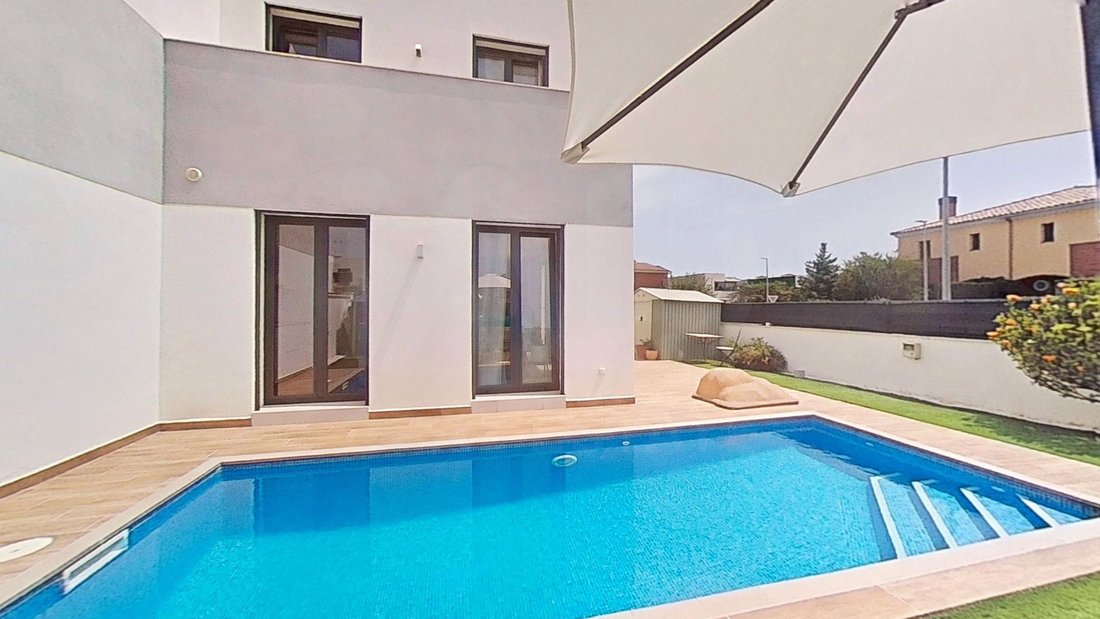 Townhouse in Cambrils, Catalonia, Spain 3 - 18498573