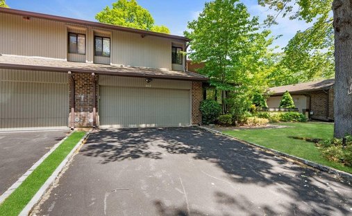 Condo in Jericho, New York, United States 1