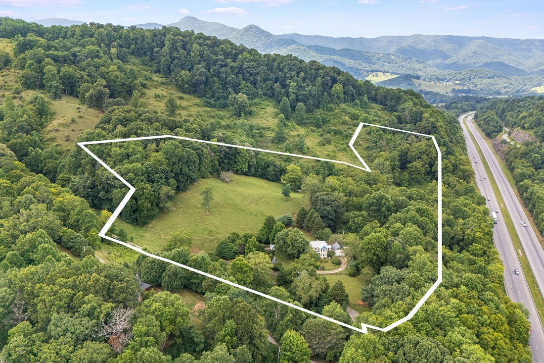 House in Waynesville, North Carolina, United States 1 - 18498670