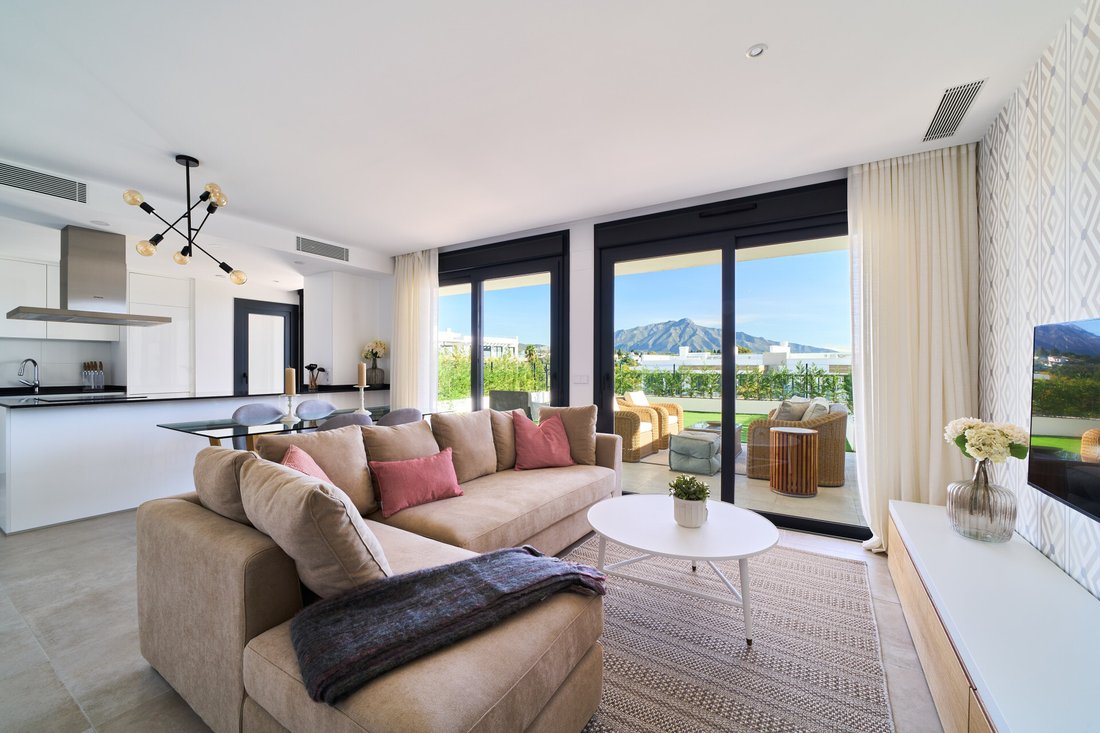 Apartment in Estepona, Andalusia, Spain 4 - 11908694