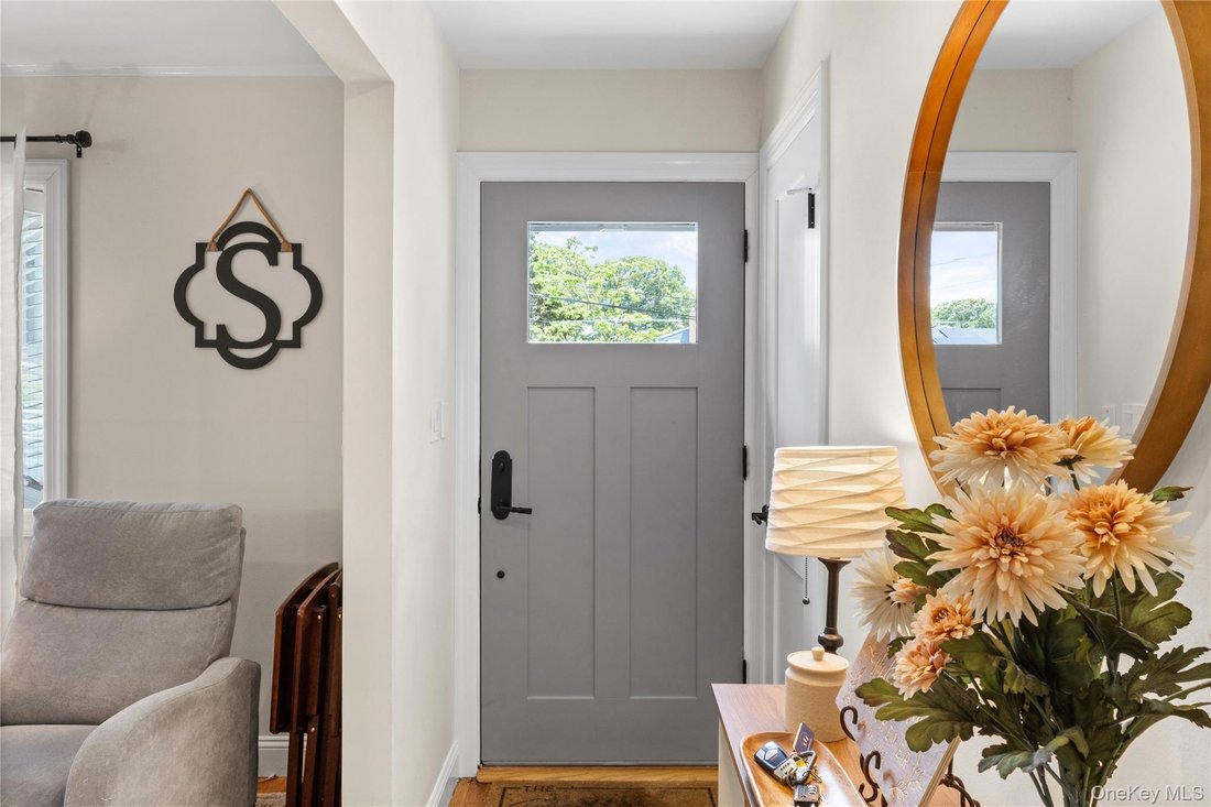 House in West Islip, New York, United States 4 - 18498517