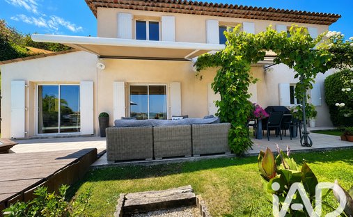 House in Le Gavelier-La Tour, Mandelieu-la-Napoule, France 1