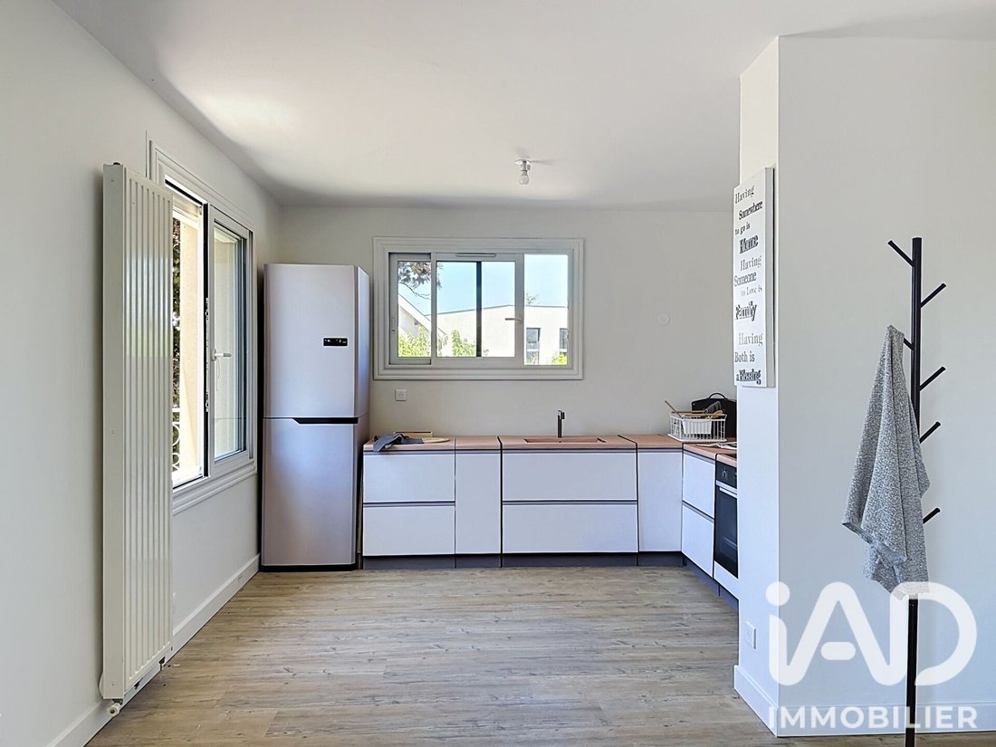 House in Saint-Genis-les-Ollieres, Auvergne-Rhône-Alpes, France 5 - 18500974