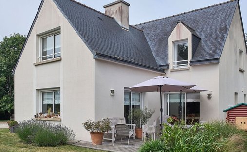 House in Lancieux, Brittany, France 1