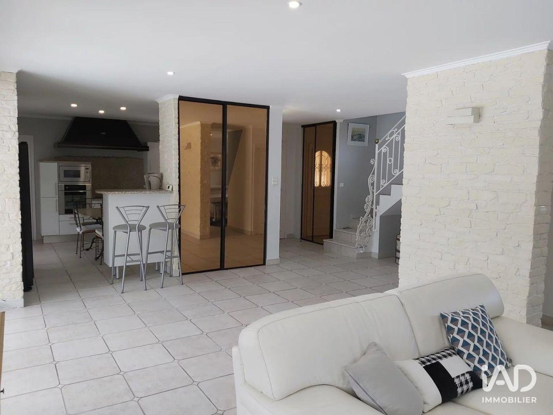 House in Bourg-Saint-Christophe, Auvergne-Rhône-Alpes, France 2 - 18500880