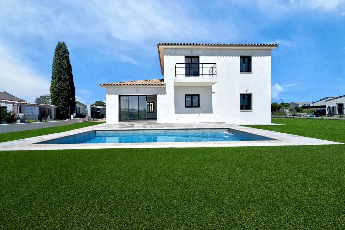 Villa in Sud, Vidauban, France 5 - 18498248