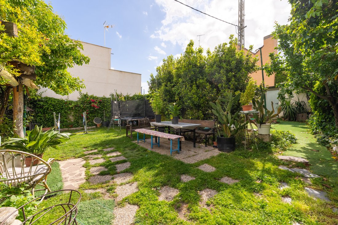 Land in Fuencarral-El Pardo, Madrid, Spain 1 - 18498543
