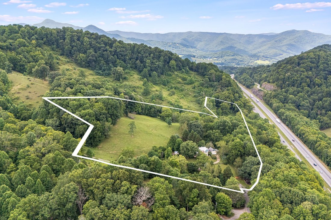 House in Waynesville, North Carolina, United States 2 - 18498670